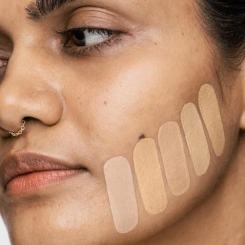 Fenty Beauty Soft'Lit Naturally Luminous Longwear Foundation