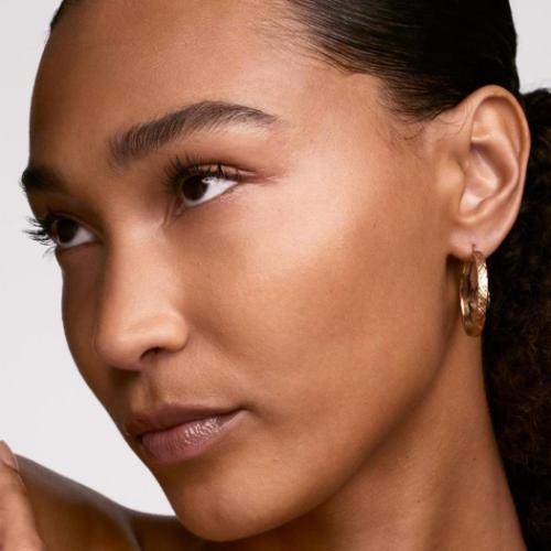 Fenty Beauty Soft'Lit Naturally Luminous Longwear Foundation