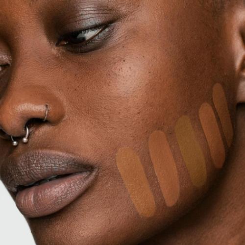 Fenty Beauty Soft'Lit Naturally Luminous Longwear Foundation