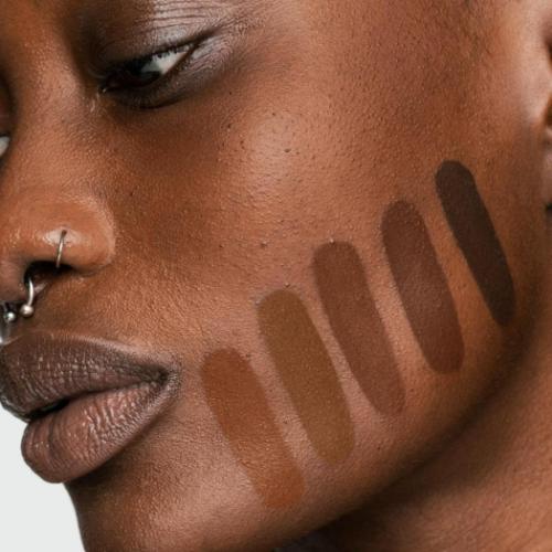 Fenty Beauty Soft'Lit Naturally Luminous Longwear Foundation